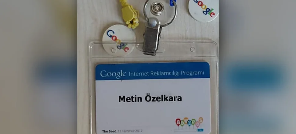 Metin Özelkara'nın Google İnternet Reklamcılığı Programı yaka kartı Metin Özelkara'nın Google İnternet Reklamcılığı Programı yaka kartı